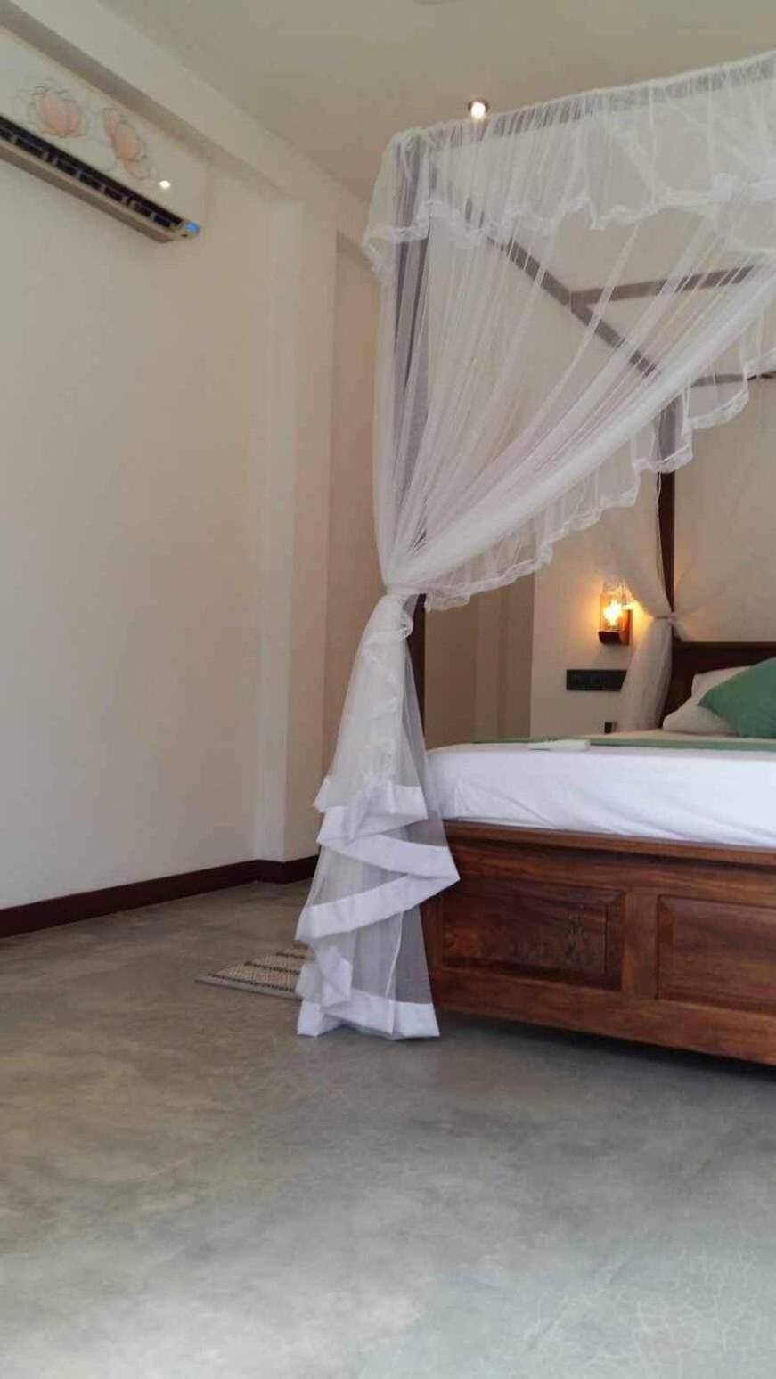 Hotel New Ocean Breeze Madiha à Matara Extérieur photo