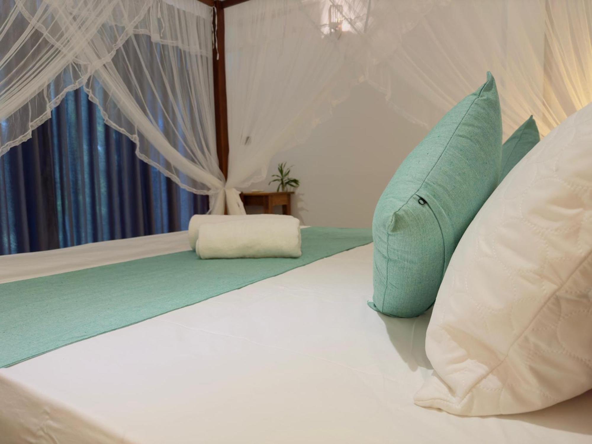 Hotel New Ocean Breeze Madiha à Matara Extérieur photo